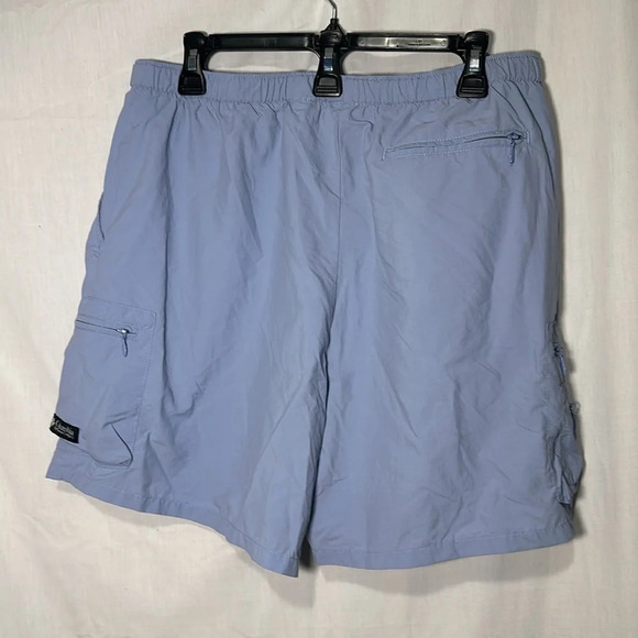 women's Columbia Spell Out Box Cargo Shorts size large Carolina Blue - Picture 2 of 3